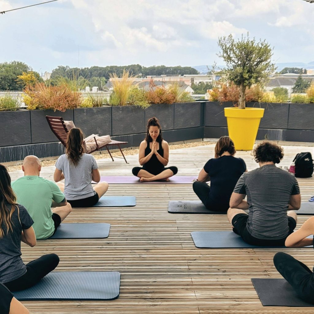 Coach sportif en entreprise à Dijon yoga