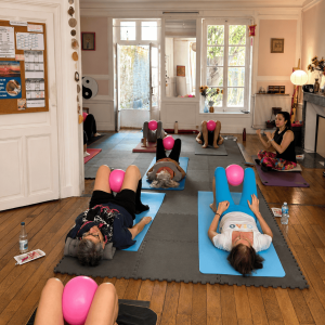 Pilates avec petit ballon